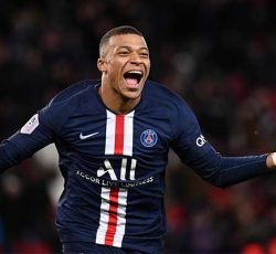 Mbappe-100-door